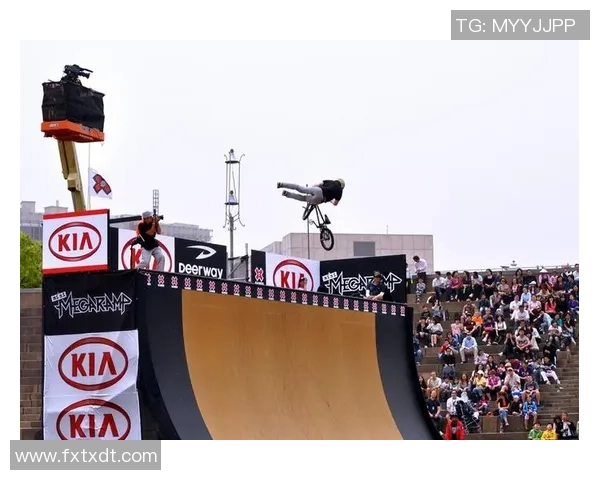 深圳极限运动队在极限运动会上的精彩表现与节奏分析